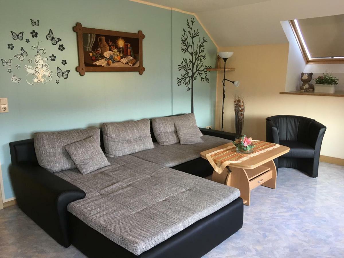 Ferienwohnung Inge Blum Müllenbach Екстериор снимка